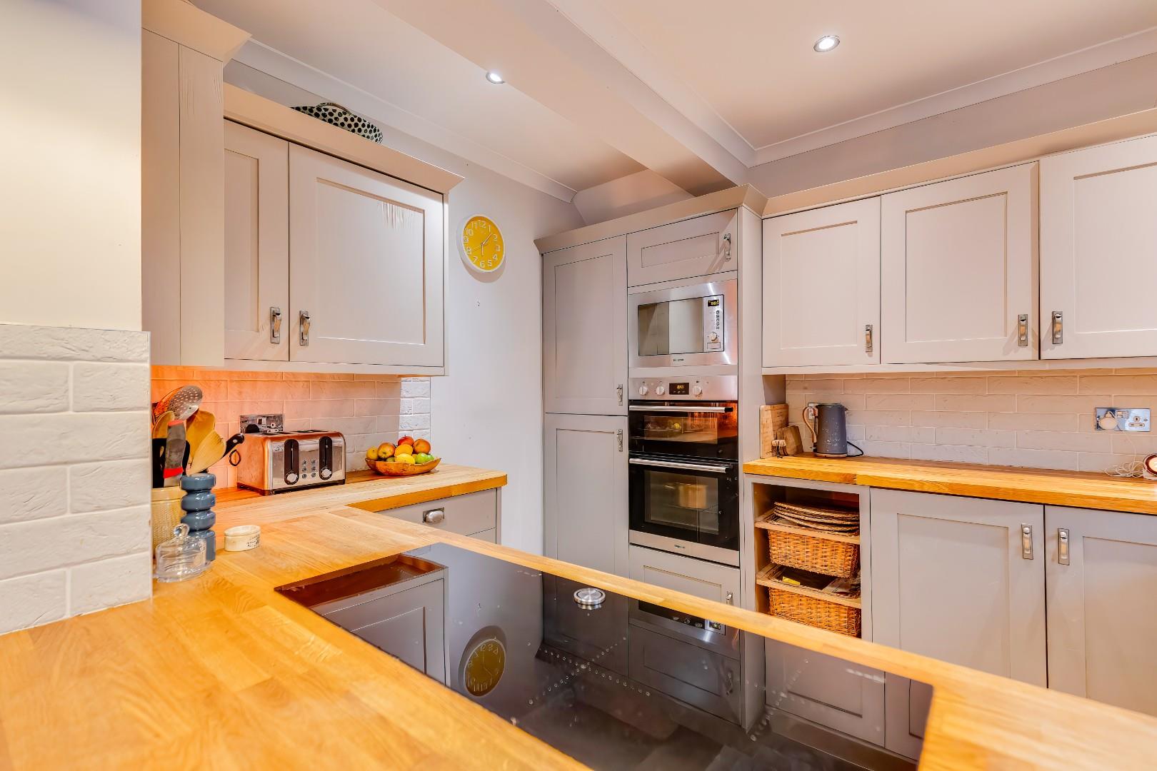 Borough Close, Cowbridge, Vale of Glamorgan, CF71 7BN